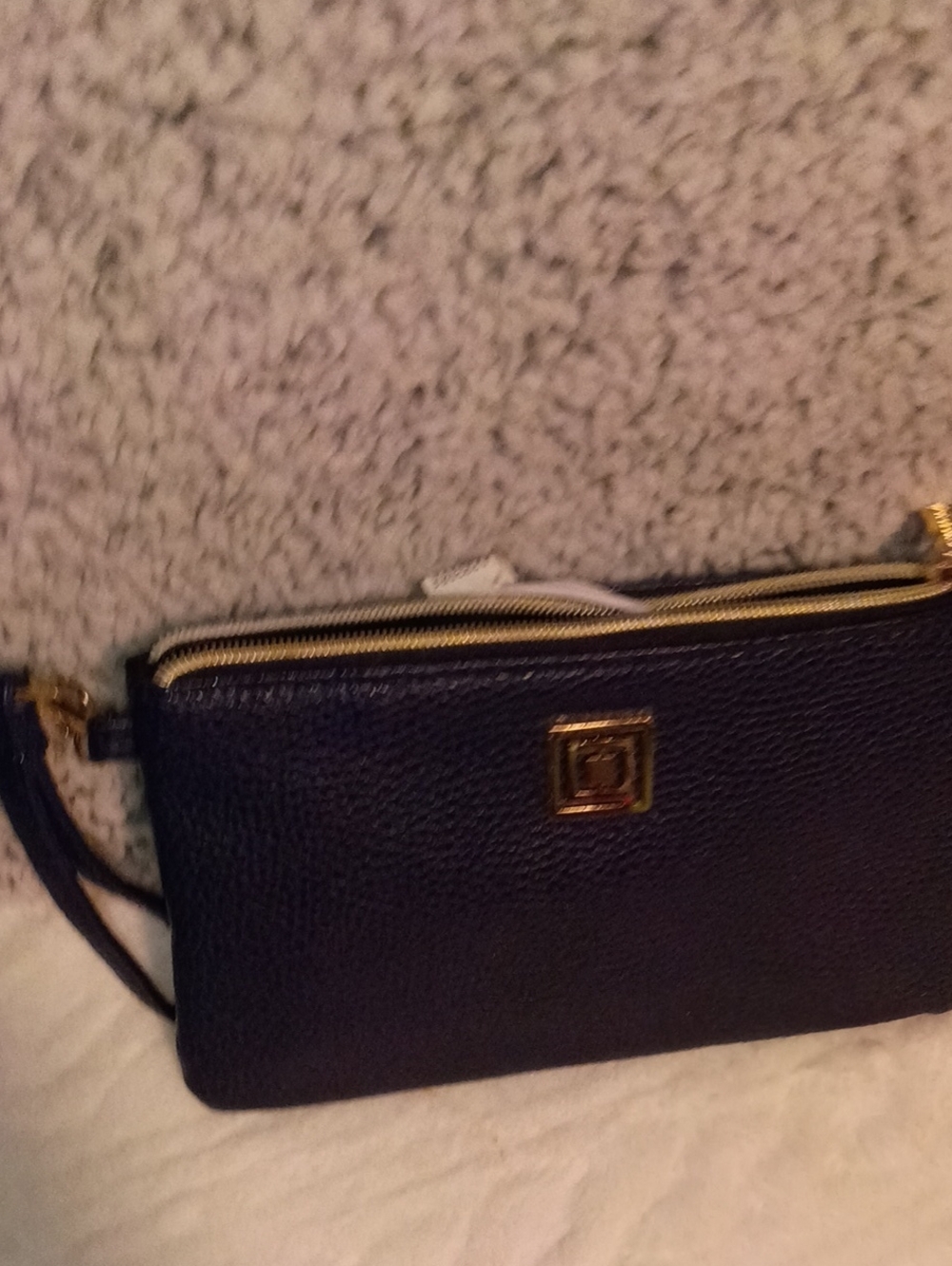 Liz Claiborne Navy Phone Charging Wallet/Wristlet